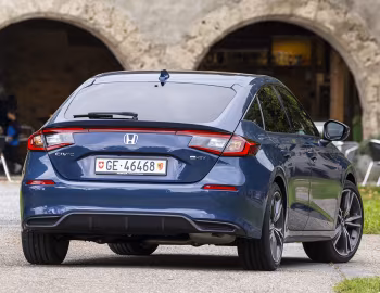 Honda Civic e:HEV [EU-spec] '2025–pr.