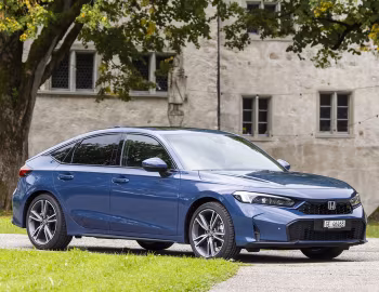 Honda Civic e:HEV [EU-spec] '2025–pr.