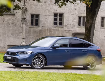 Honda Civic e:HEV [EU-spec] '2025–pr.