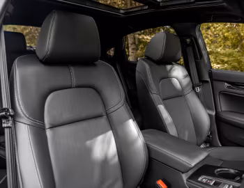 Interior Honda Civic e:HEV [UK-spec] '2025–pr.