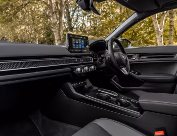 Interior Honda Civic e:HEV [UK-spec] '2025–pr.
