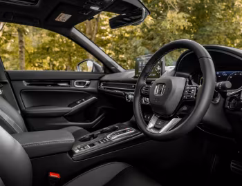 Interior Honda Civic e:HEV [UK-spec] '2025–pr.