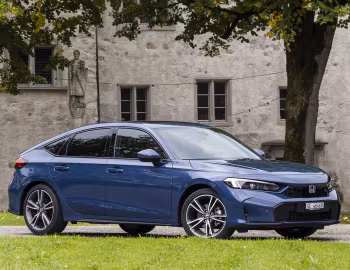 Honda Civic e:HEV [EU-spec] '2025–pr.