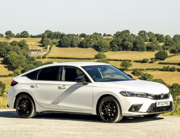 Honda Civic e:HEV [UK-spec] '2022–25