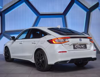 Honda Civic e:HEV [EU-spec] '2022–25
