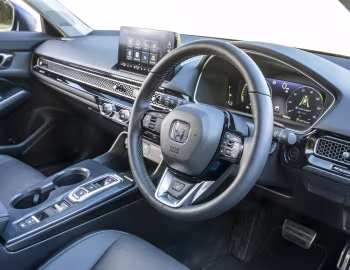 Interior Honda Civic e:HEV [UK-spec] '2022–25