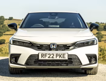 Honda Civic e:HEV [UK-spec] '2022–25