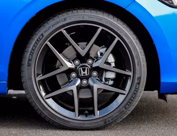 Honda Civic e:HEV [Japan] '2022–24