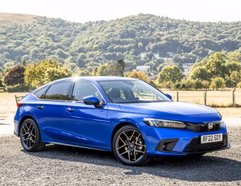 Honda Civic e:HEV [UK-spec] '2022–25