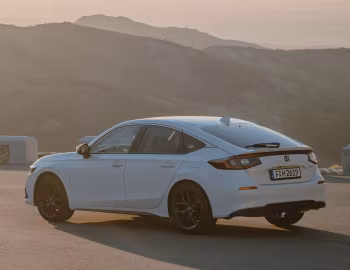 Honda Civic e:HEV [EU-spec] '2022–25