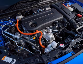Sob o capô Honda Civic e:HEV [Japan] '2022–24