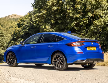 Honda Civic e:HEV [UK-spec] '2022–25