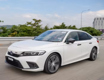Honda Civic e:HEV RS Sedan [Malaysia] '2021–pr.