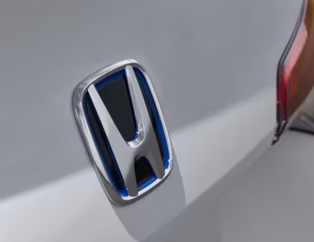Honda Civic e:HEV Sedan [Latam] '2023–pr.