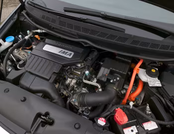 Під капотом 2007–08 Honda Civic Hybrid [North America] (FA3) '2006–08