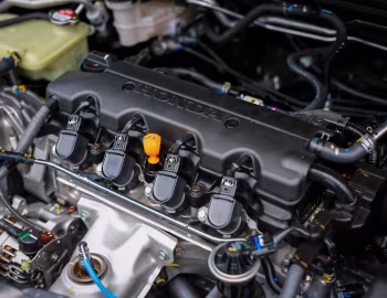 Sous la capuche Honda Civic Sedan [Malaysia] (FC) '2016–19