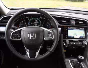 Painel frontal Honda Civic Sedan [Worldwide] (FC1) '2016–19