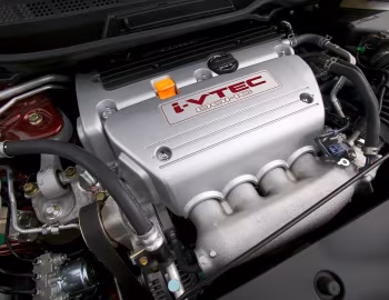 Sob o capô 2007–08 Honda Civic Si Coupe [North America] (FG2) '2006–08
