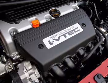 Sob o capô 2012 Honda Civic Si Coupe [North America] (FG4) '2011–12