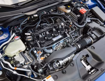 Sob o capô 2017–19 Honda Civic Si Sedan [North America] (FC1) '2017–19