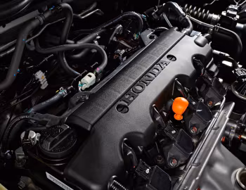 Під капотом Honda Civic VTi Sedan [Australia] (FC6) '2016–18