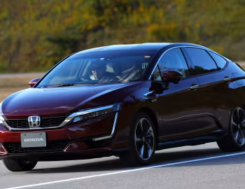 Honda Clarity Fuel Cell [Japan] '03.2016–12.2021