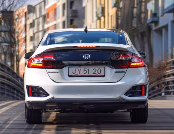 Honda Clarity Fuel Cell [Worldwide] '2016–21
