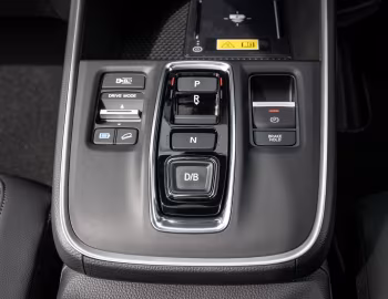 Interior Honda CR-V e:PHEV [UK-spec] '2023–pr.