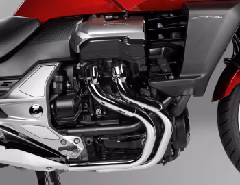 Under the hood Honda CTX1300 '2014–pr.