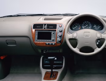 Передня панель Honda Domani 16X (MB4) '01.1999–09.2000