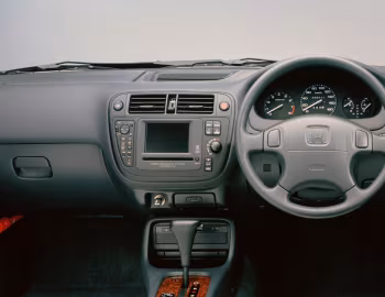 Передня панель Honda Domani 16X (MB4) '01.1997–12.1998
