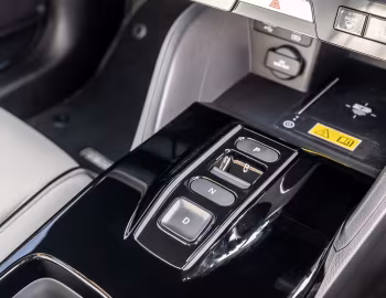 Interior Honda e:Ny1 [UK-spec] '2023–pr.