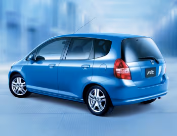 Honda Fit [Japan] (GD) '06.2001–06.2004