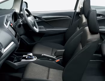 Interior Honda Fit Hybrid '09.2013–09.2015