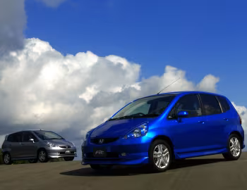 Honda Fit 1.5T S-Package [Japan] (GD) '09.2002–06.2004