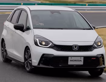 Honda Fit e:HEV RS [Japan] '08.2022–06.2026