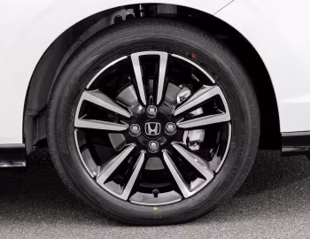 Honda Fit e:HEV RS [Japan] '08.2022–06.2026