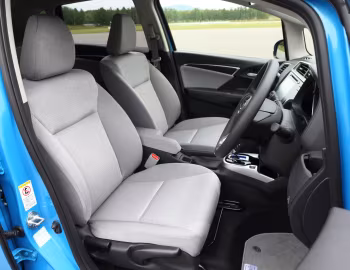 Interior Honda Fit Hybrid '09.2013–09.2015
