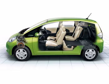 Honda Fit Hybrid [Japan] (GP1) '10.2010–05.2012