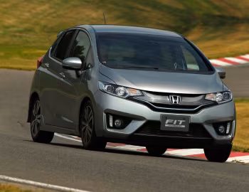 Honda Fit Hybrid '09.2013–09.2015