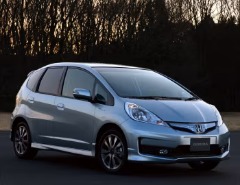 Honda Fit Hybrid RS (GP1) '05.2012–09.2013