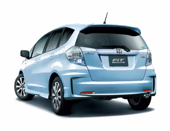 Honda Fit Hybrid RS (GP1) '05.2012–09.2013