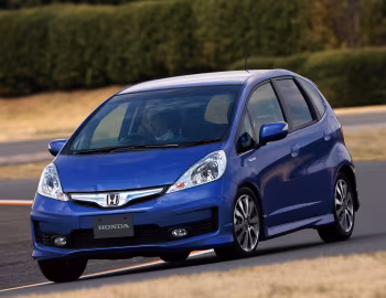Honda Fit Hybrid RS (GP1) '05.2012–09.2013
