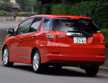 Honda Fit Shuttle (GG) '06.2011–07.2013