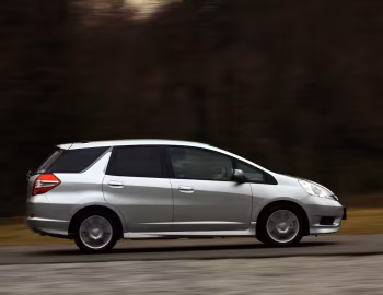 Honda Fit Shuttle (GG) '06.2011–07.2013