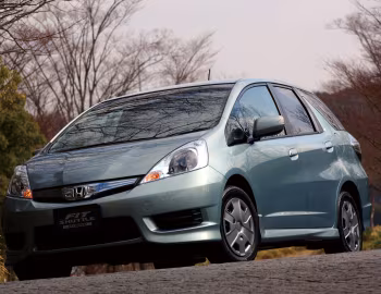 Honda Fit Shuttle Hybrid (GP2) '06.2011–07.2013