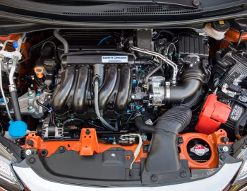 Під капотом 2018–20 Honda Fit Sport [North America] '2017–20