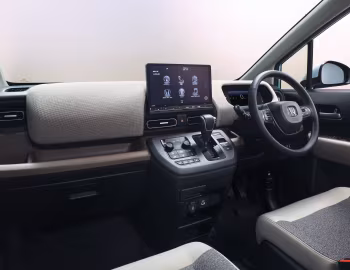 Передня панель Honda Freed e:HEV '2024–н.ч.