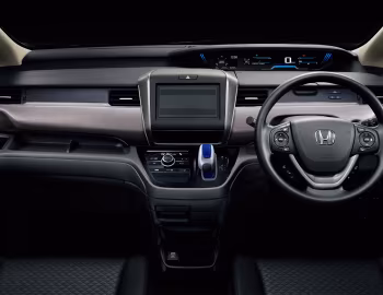 Передня панель Honda Freed+ Hybrid '09.2016–10.2019