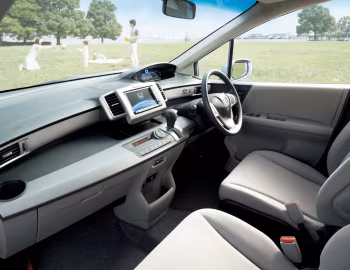 Interior Honda Freed Hybrid (GP3) '10.2011–04.2014